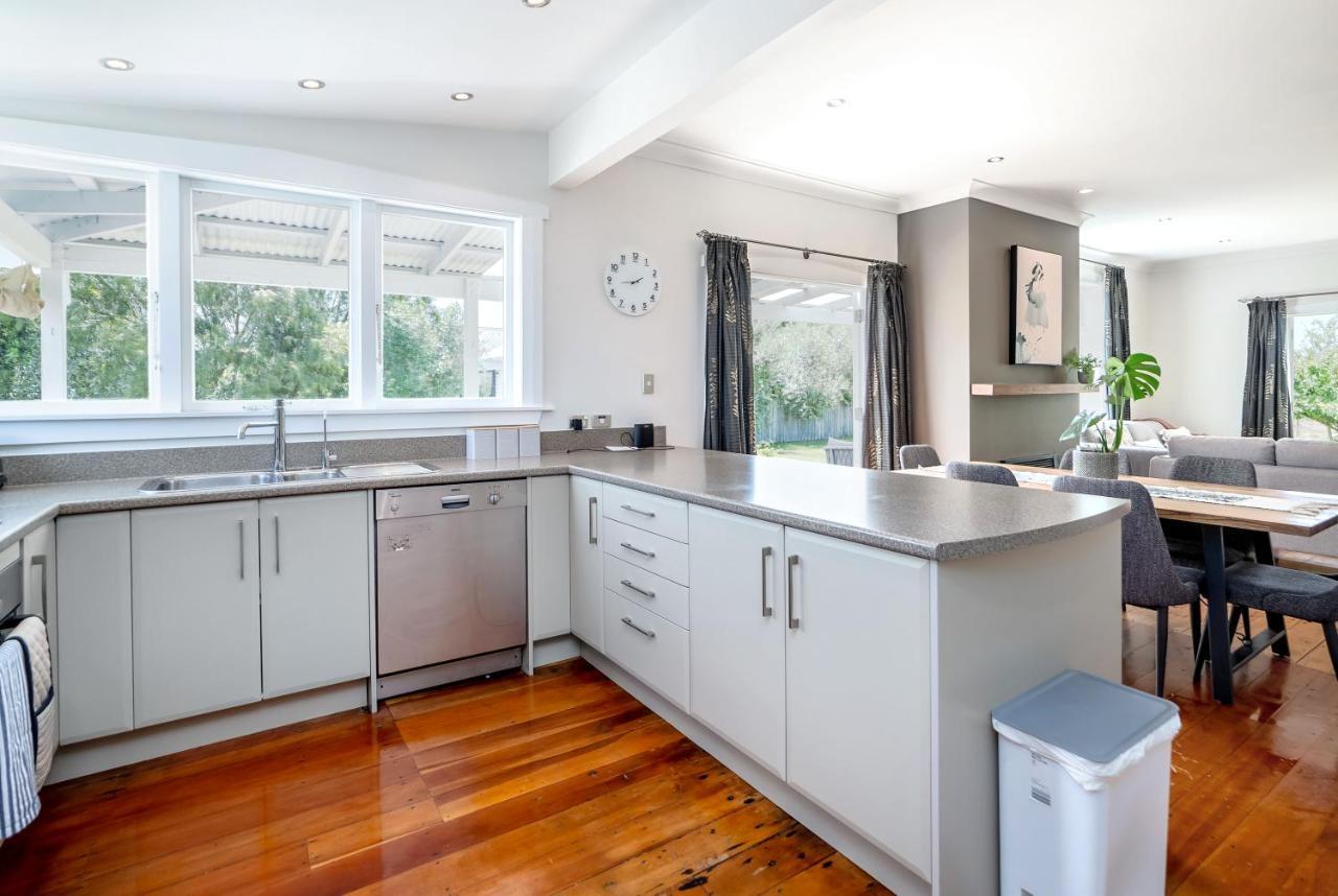 Brooklands Cottage The Award Winning Villa マーティンボロ エクステリア 写真