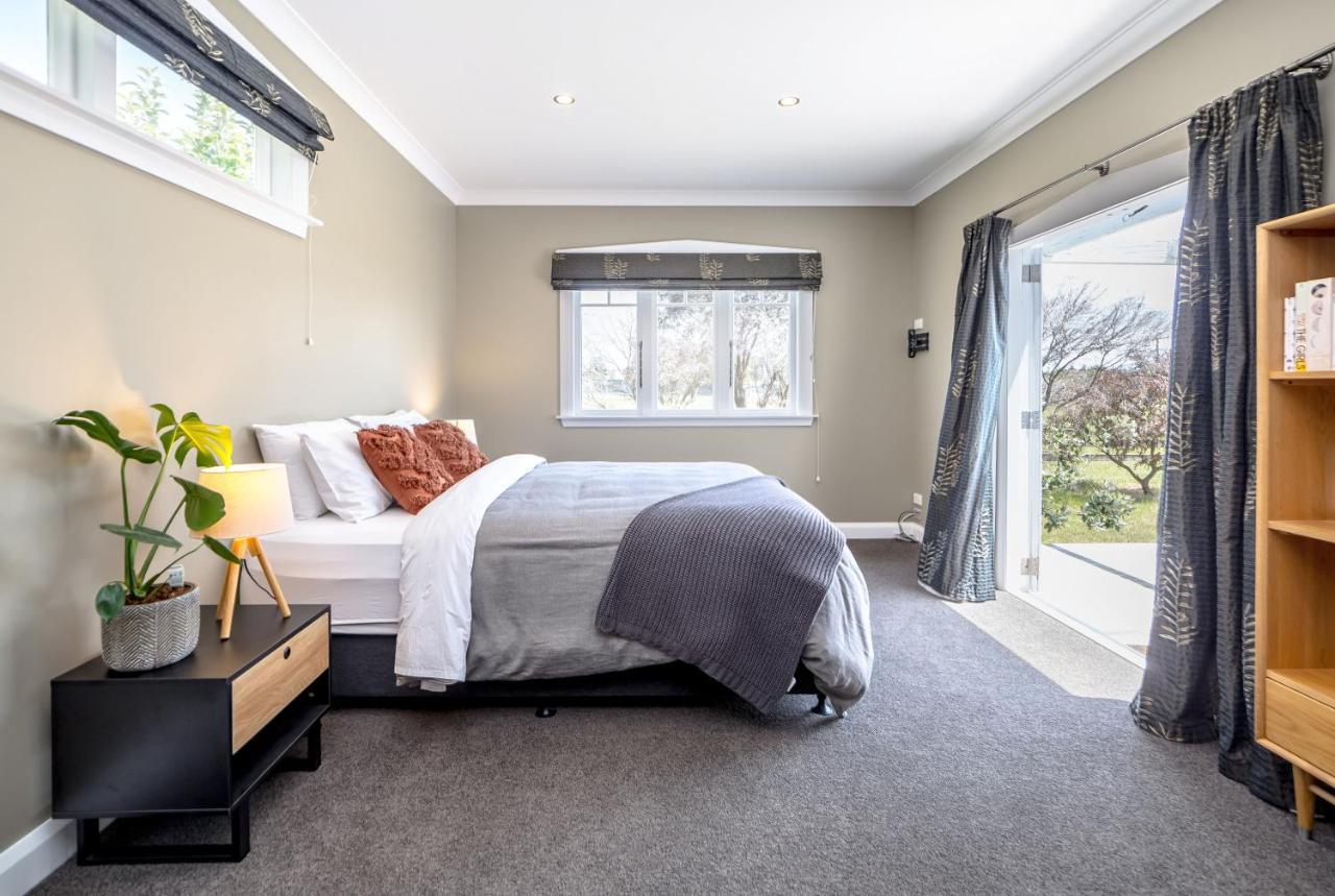 Brooklands Cottage The Award Winning Villa マーティンボロ エクステリア 写真